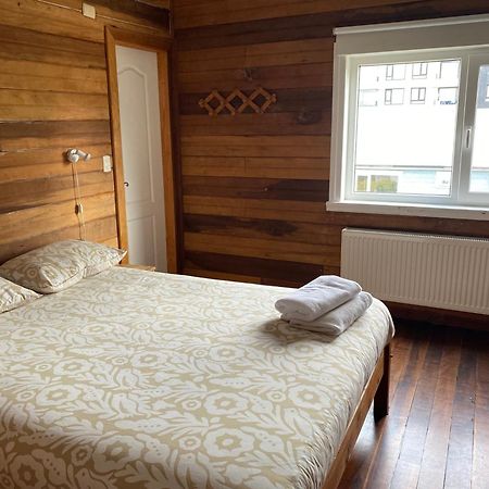 Hostal Compass Del Sur Puerto Varas Bagian luar foto