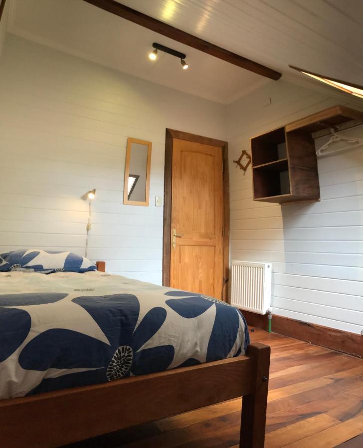 Hostal Compass Del Sur Puerto Varas Bagian luar foto
