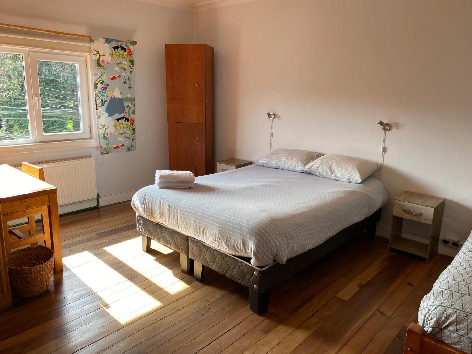 Hostal Compass Del Sur Puerto Varas Bagian luar foto