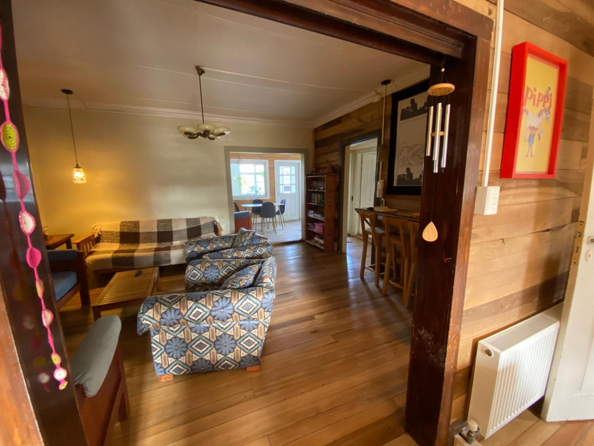 Hostal Compass Del Sur Puerto Varas Bagian luar foto