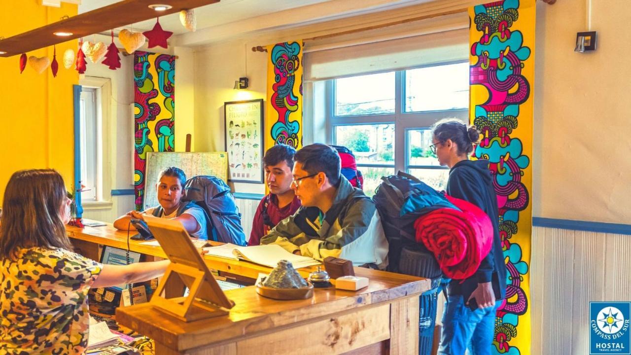 Hostal Compass Del Sur Puerto Varas Bagian luar foto